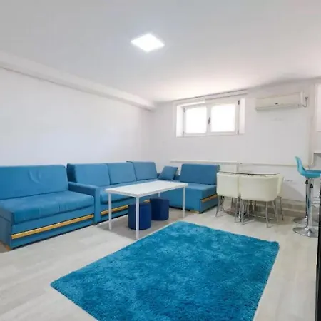 Fontana Apartment